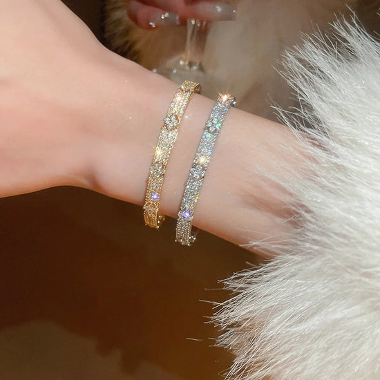 Bracelet Femme Trèfle à Quatre Feuilles – Bijou Élégant Incrusté Zircon, Style Vintage Chic